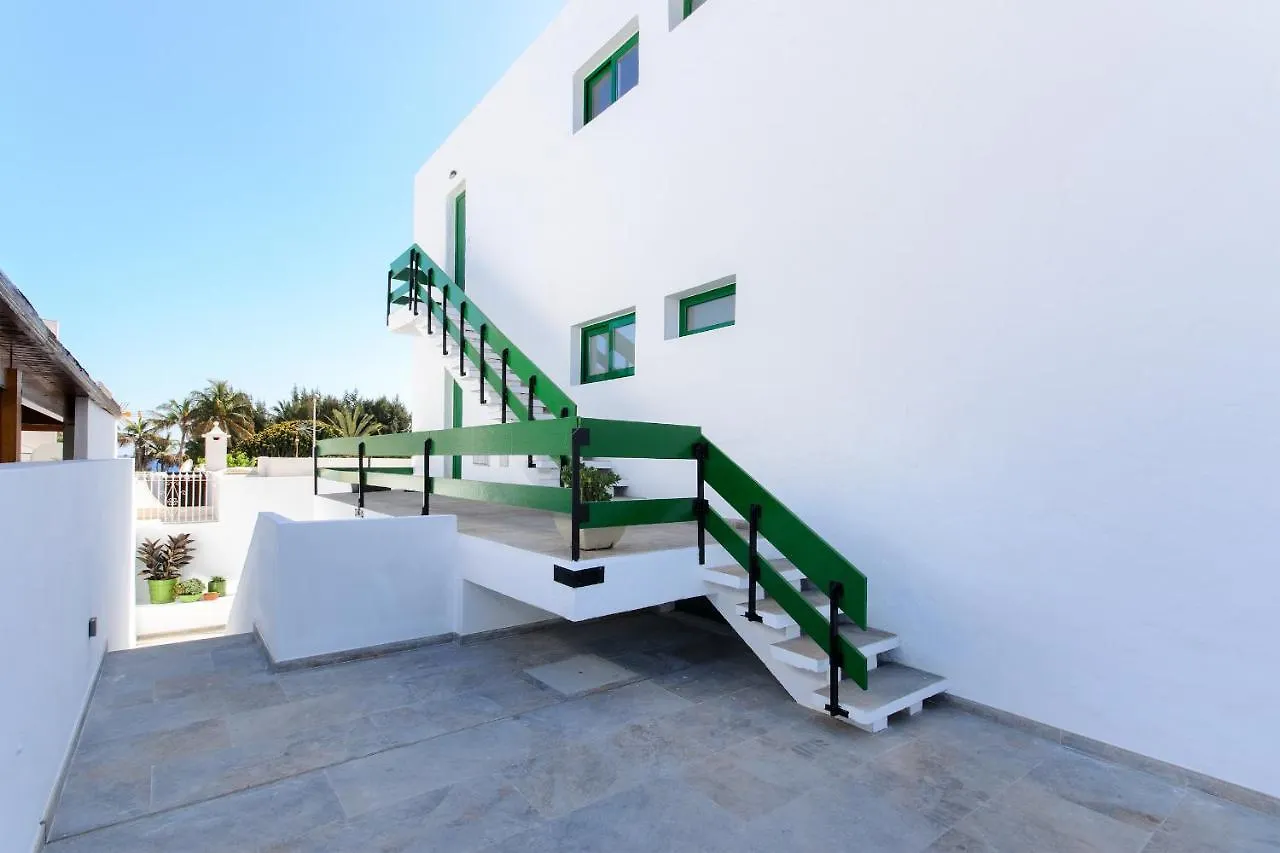 Red Volcano- Pool, Gym And Activities In Sport Center Fariones Included Puerto del Carmen  Holiday home Puerto del Carmen (Lanzarote)