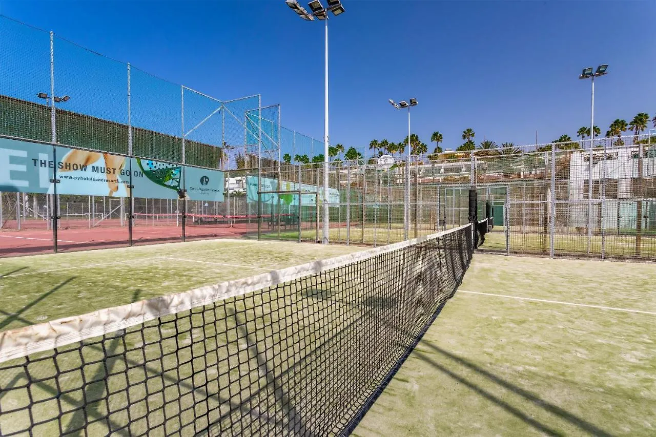 Red Volcano- Pool, Gym And Activities In Sport Center Fariones Included Puerto del Carmen  0*, Puerto del Carmen (Lanzarote)
